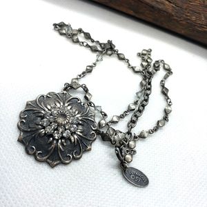 A199 Liz Palacios rare Vintage pendant necklace with swarovski accent